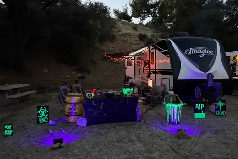 Cozy Family Bunkhouse Getaway