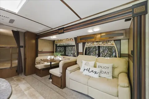 Pleasants Jayco Luxury Bunkhouse Trailer