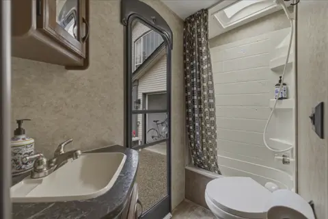 Pleasants Jayco Luxury Bunkhouse Trailer