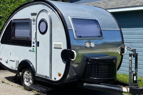 nuCamp 320 Mini-roulotte