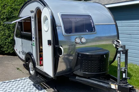 nuCamp 320 Mini-roulotte