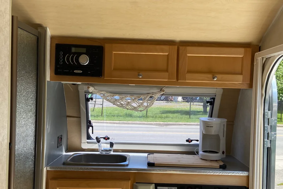 nuCamp 320 Mini-roulotte