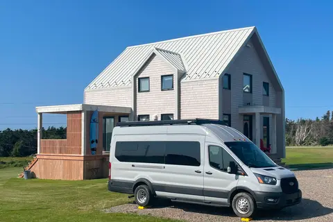 Transit 350 AWD