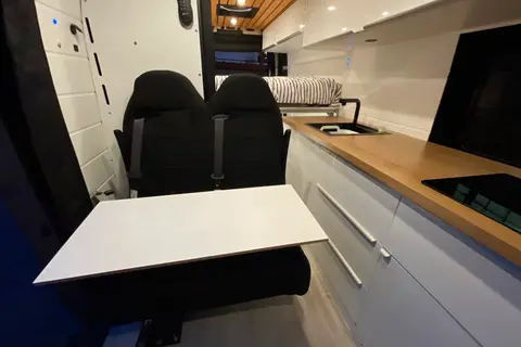 Van-Escapades 23-002 - Promaster 4 places