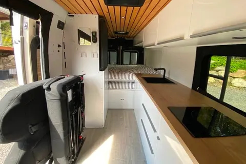 Van-Escapades 23-002 - Promaster 4 places