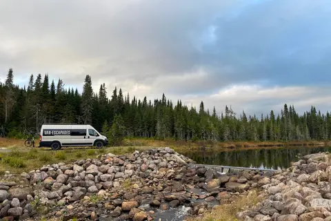 Van-Escapades 23-002 - Promaster 4 places