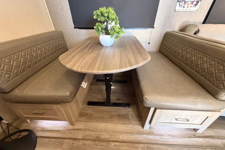 Joe's Coachmen 320BHDS Travel Trailer
