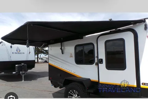 Ember off-grid Square Drop Trailer