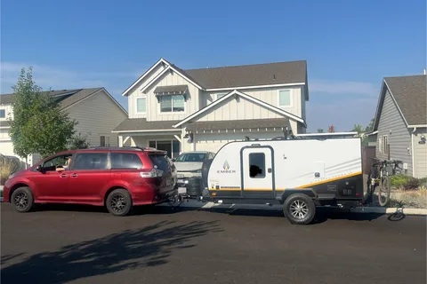 Ember off-grid Square Drop Trailer