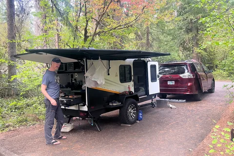 Ember off-grid Square Drop Trailer