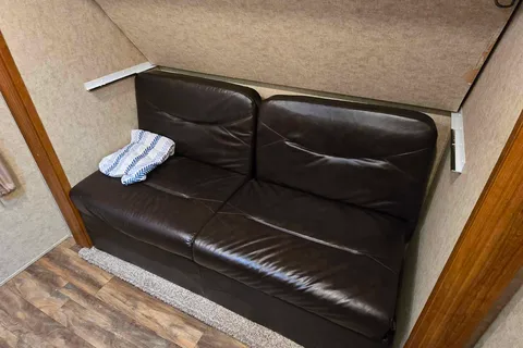 Super Spacious Bunk-House Travel Trailer