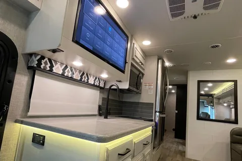2 Bath- Class A Entegra Coach Visión xl CL40