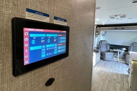 2 Bath- Class A Entegra Coach Visión xl CL40