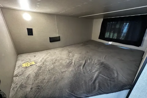 Starcraft Autumn Ridge 20MB Travel Trailer