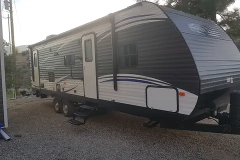 Hidden Gem RV Cottage - Private beach
