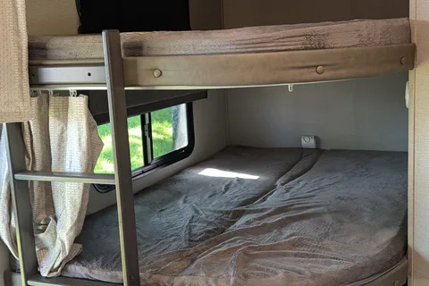 John's Grand Design 2400bh Travel Trailer
