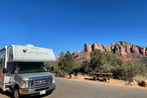 Myles's Adventurer Manufacturing 2017 ford E350 Adventurer Class C 23’ RV Class C