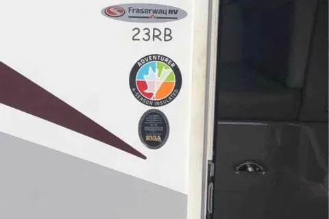 Myles's Adventurer Manufacturing 2017 ford E350 Adventurer Class C 23’ RV Class C