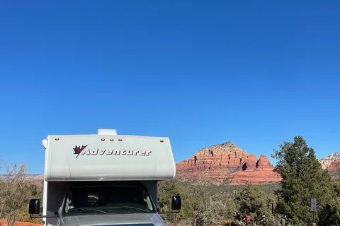 Myles's Adventurer Manufacturing 2017 ford E350 Adventurer Class C 23’ RV Class C