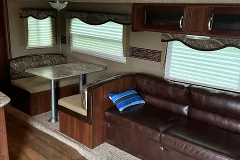Delivery Available | Family Camper | Outdoor Kitchen | 2 Slide-outs | Sleeps 6