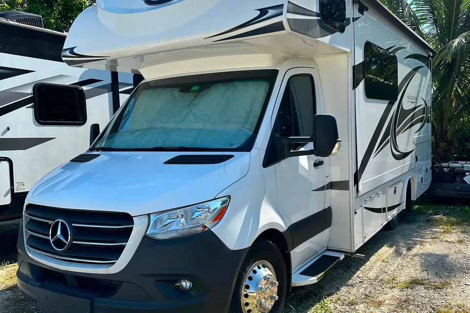 Cantens family coach