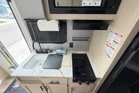 Shasta's Brand new 2026 20' Travel Trailer