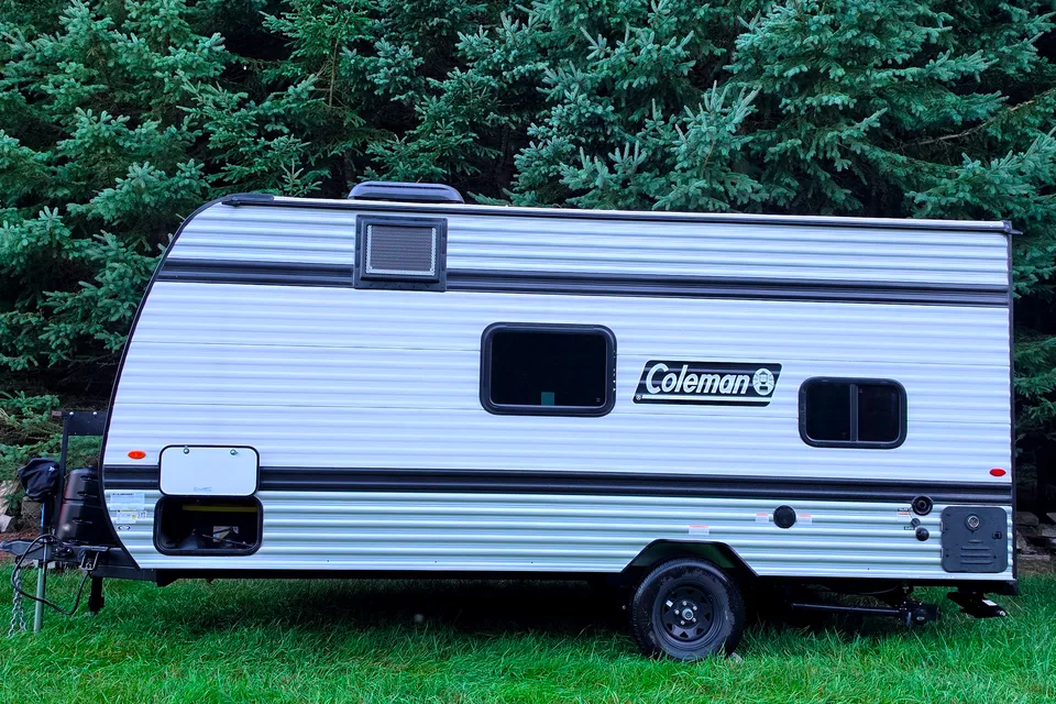 Coleman 17B Travel Trailer