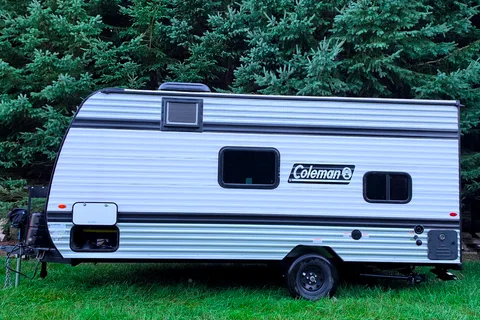 Coleman 17B Travel Trailer