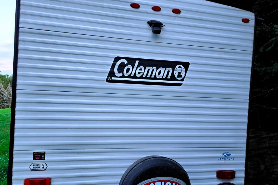 Coleman 17B Travel Trailer