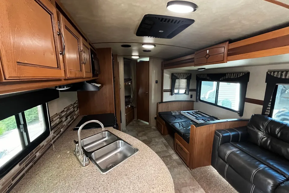 2017 Sunset Trail 270BH