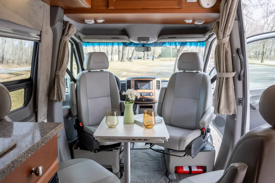 Meet Snoopy – Your Adventure-Ready Roadtrek Sprinter Van!