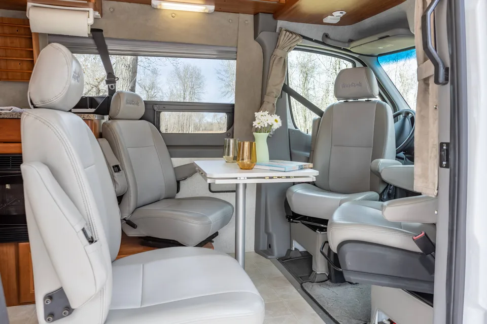 Meet Snoopy – Your Adventure-Ready Roadtrek Sprinter Van!