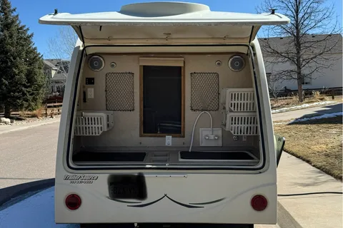 The Pod Pad-Affordable & Easy-to-Tow Forest River R-Pod! Pets/Festivals OK