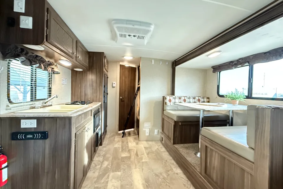 Light weight family friendly Coachmen Apex Nano 193bhs Travel Trailer