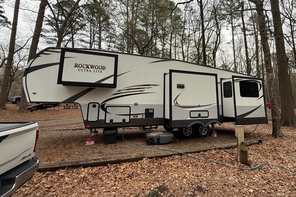 Tony’s 2020 Forest River Rockwood Ultra Light