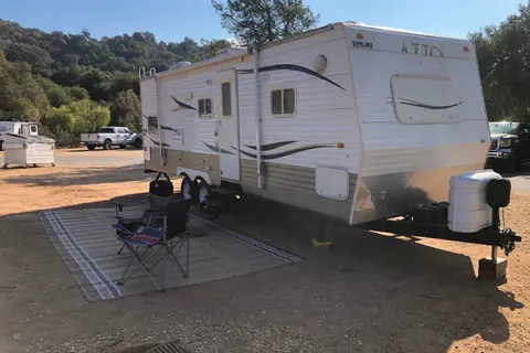 NEWLY RENOVATED 30 FT HOME AWAY FROM HOME**DELIVERY ONLY**