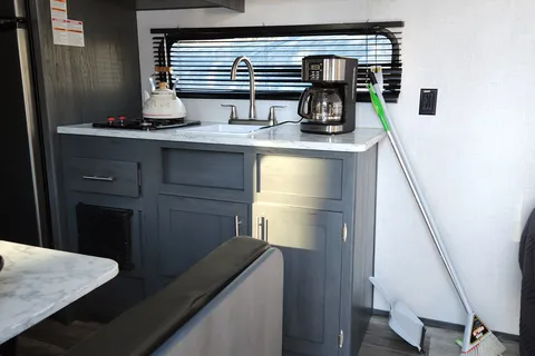jan's Trailer