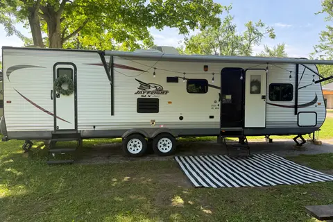 Just Add Marshmallows | Sleeps 7 Family Bunkhouse