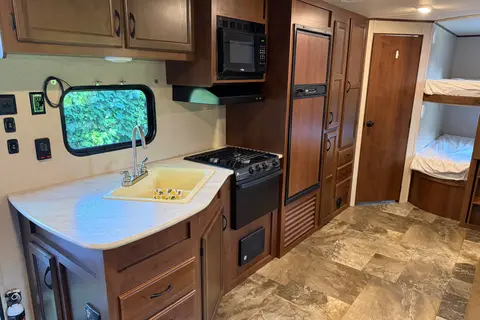 Just Add Marshmallows | Sleeps 7 Family Bunkhouse
