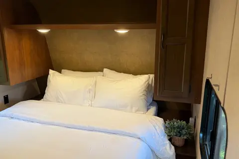 Just Add Marshmallows | Sleeps 7 Family Bunkhouse