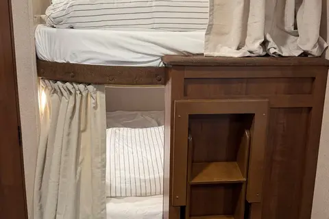 Just Add Marshmallows | Sleeps 7 Family Bunkhouse