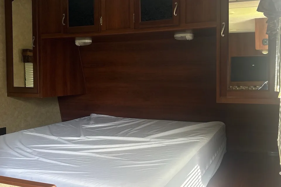 Premium queen mattress 2014 Prime Time Avenger