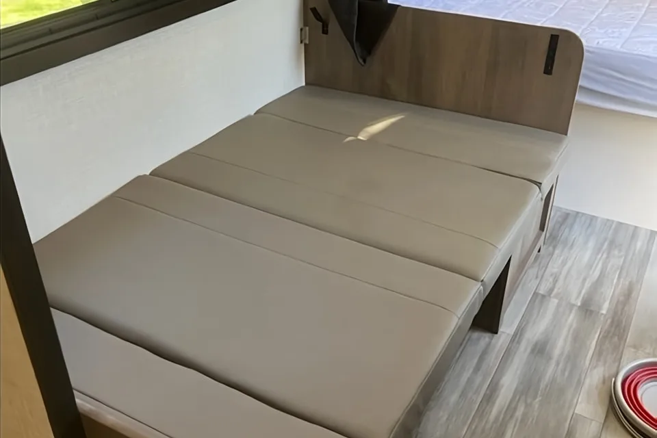 Brand New, LD's Pet Friendly Trailer, Sleeps 6