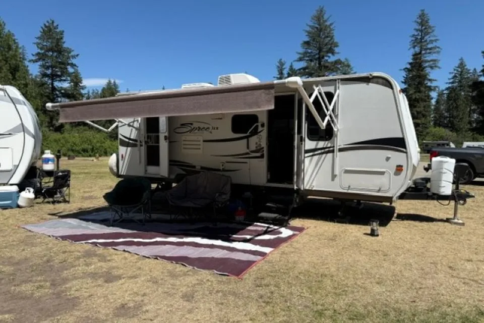 WestK Spacious Bunkhouse with Dinette Slide **DELIVERY ONLY**