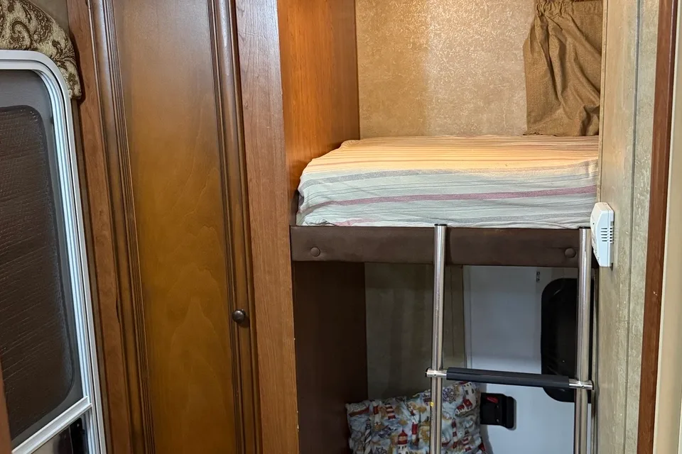WestK Spacious Bunkhouse with Dinette Slide **DELIVERY ONLY**