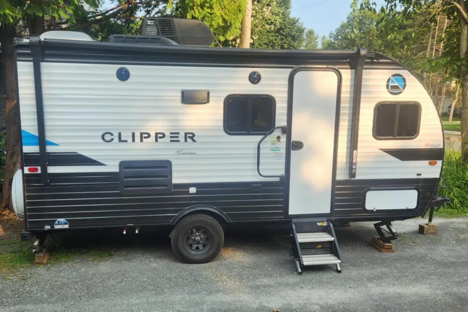 Arsenault's Coachmen Clipper Travel Trailer