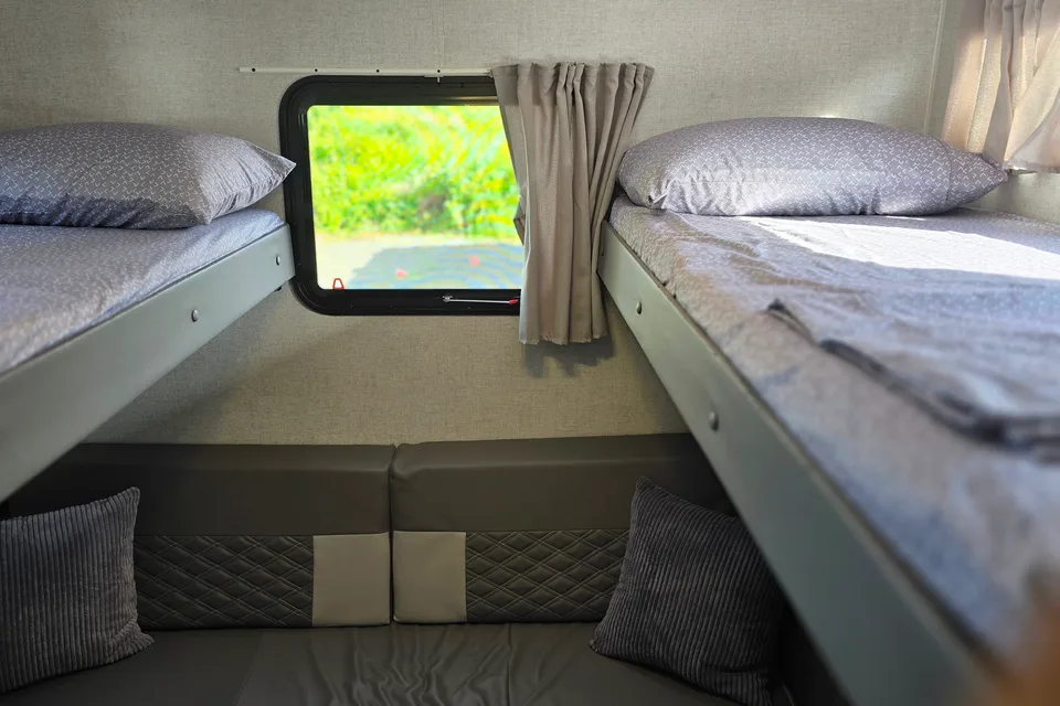 2022 Forest River Salem Cruise Lite Travel Trailer sleeps 10