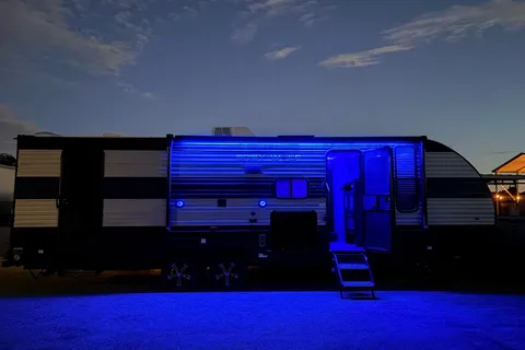 Luxury  Greywolf 26DBH Travel Trailer with fireplace
