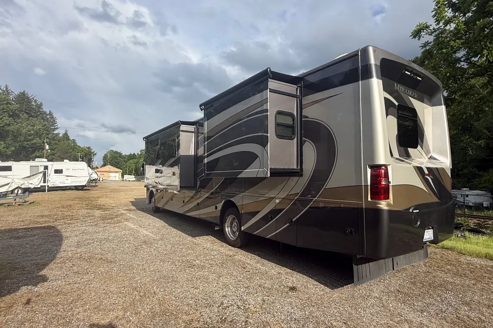 The Adventure House on Wheels