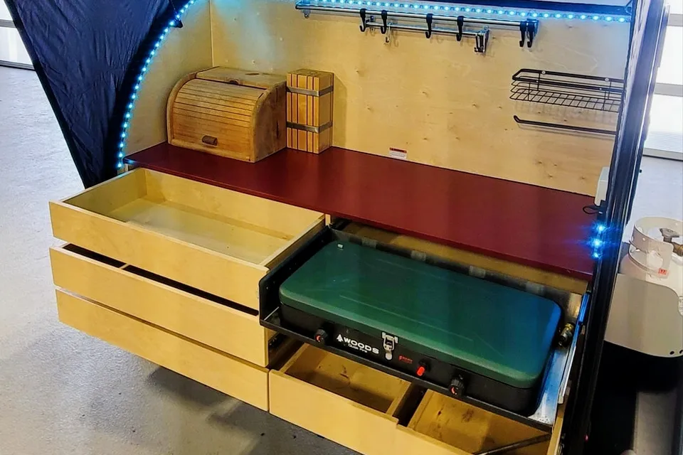 Ez-Tow Evolve Solar Outing Micro Trailer